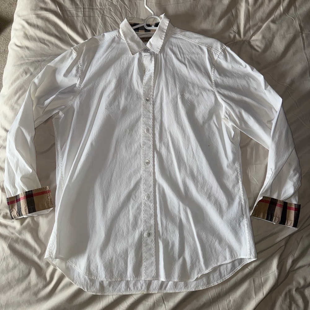 Burberry White Men's Dress Shirt with Plaid Accents